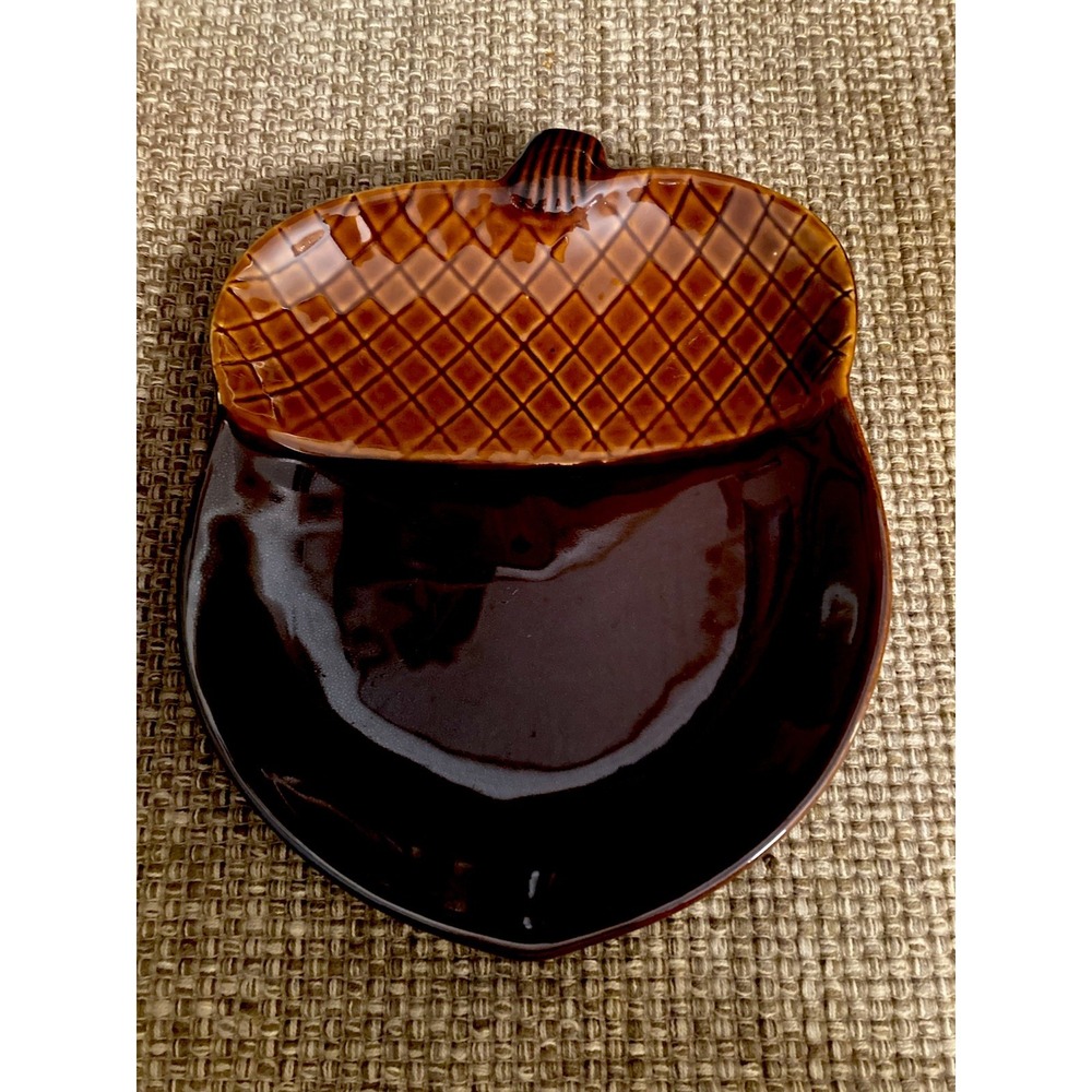 Fall Thanksgiving Harvest Stoneware Acorn Plate 2011 Better Homes & Gardens EUC!